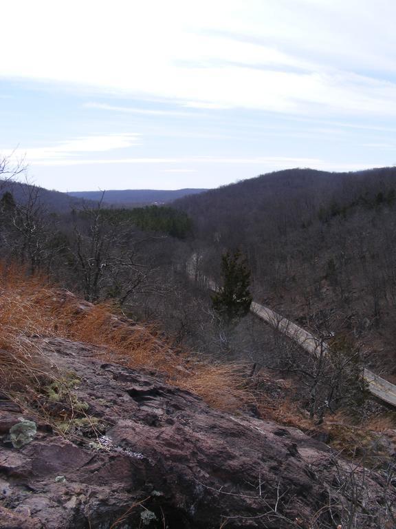 Shepherd Mountain Inn & Suites Pilot Knob المظهر الخارجي الصورة