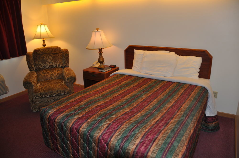 Shepherd Mountain Inn & Suites Pilot Knob المظهر الخارجي الصورة