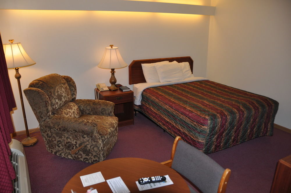 Shepherd Mountain Inn & Suites Pilot Knob المظهر الخارجي الصورة