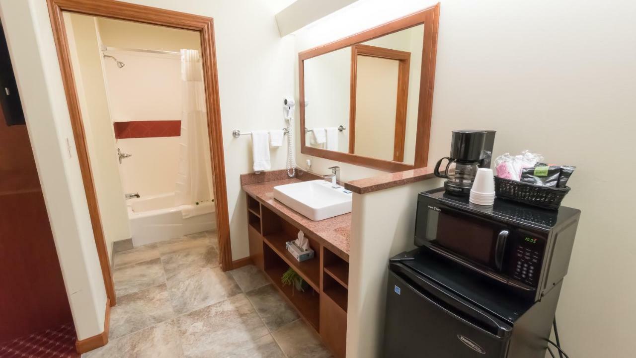 Shepherd Mountain Inn & Suites Pilot Knob المظهر الخارجي الصورة