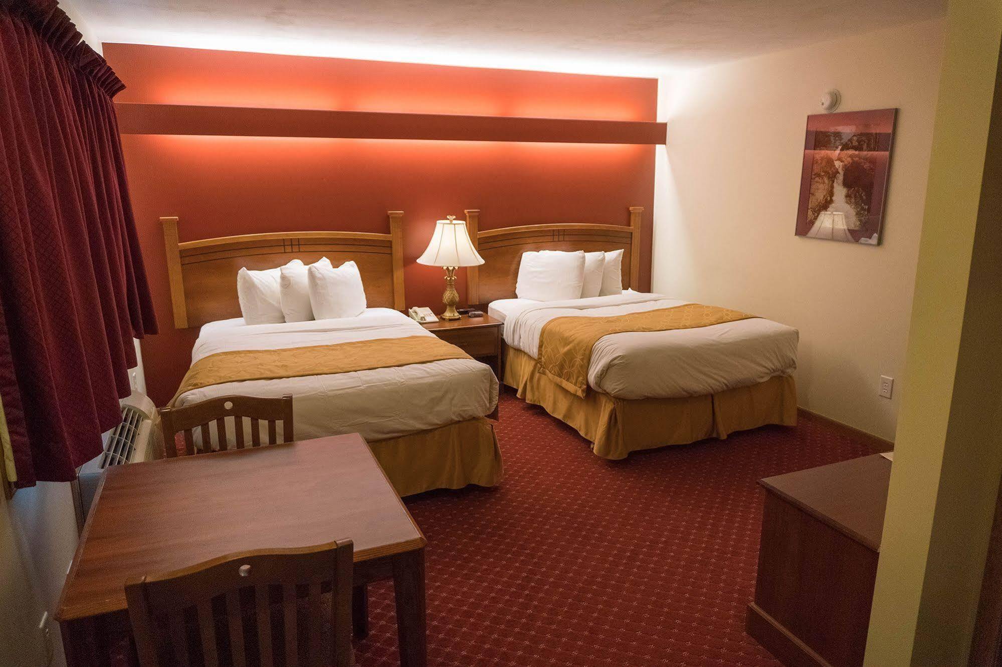 Shepherd Mountain Inn & Suites Pilot Knob المظهر الخارجي الصورة
