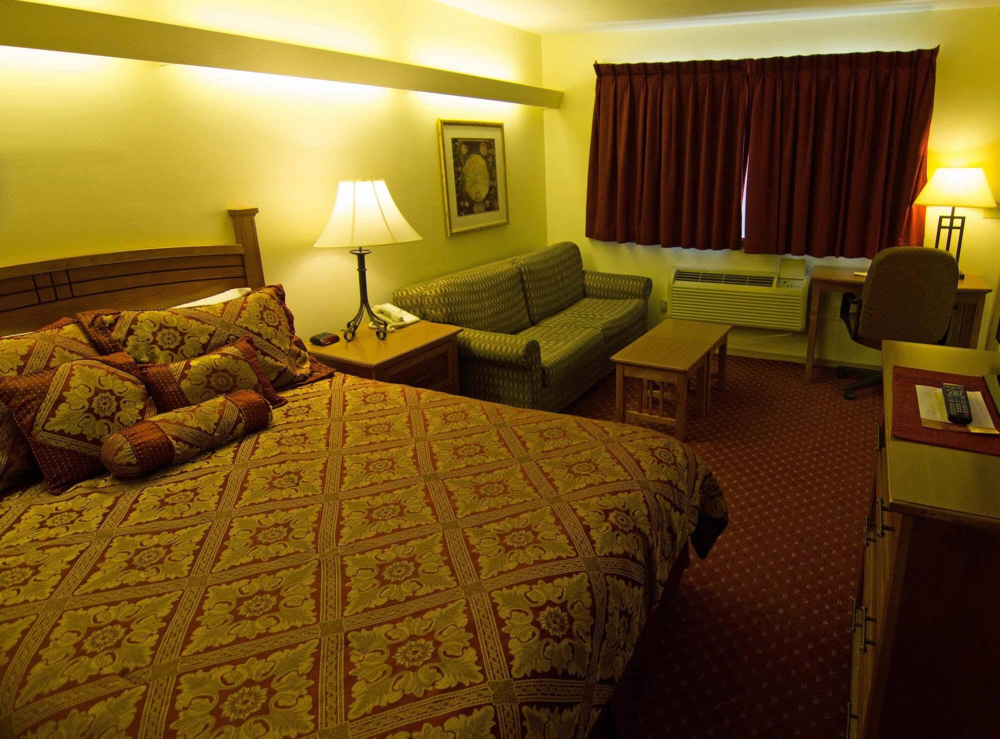 Shepherd Mountain Inn & Suites Pilot Knob المظهر الخارجي الصورة